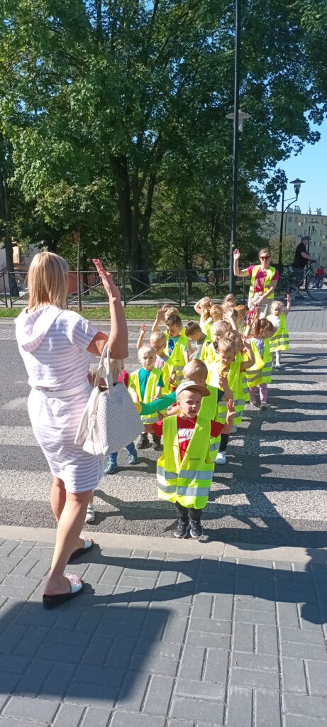 Wycieczka na skrzyżowanie grupa ''Misie''