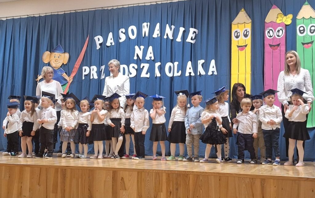 ''Pasowanie na Przedszkolaka'' grupa ''Sówki''