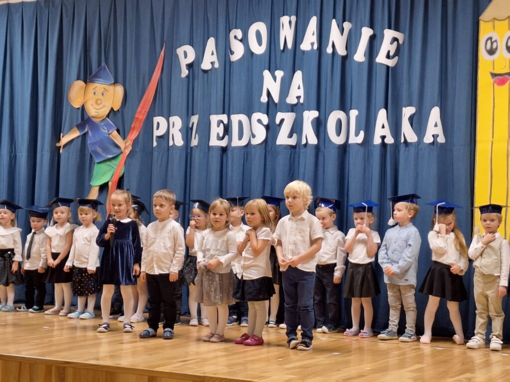 ''Pasowanie na Przedszkolaka'' grupa ''Sówki''