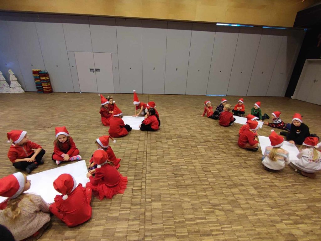 Wycieczka do Wioski Świętego Mikołaja grupa ''Wiewiórki''