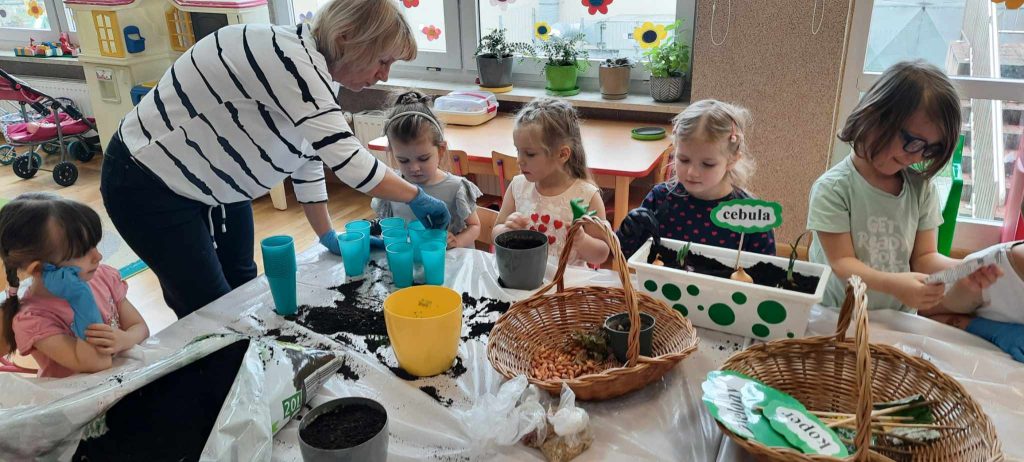 Zielony ogródek w grupie ''Biedronki''