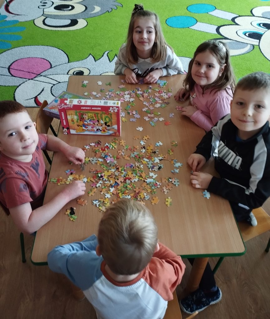 OGÓLNOPOLSKI PROJEKT EDUKACYJNY ,,SENSORYCZNY KOGEL-MOGEL” - ,,MIĘDZYNARODOWY DZIEŃ PUZZLI"