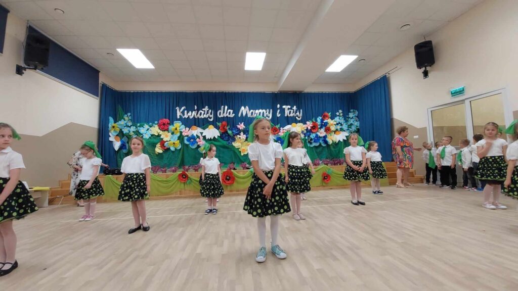 DZIEŃ MAMY I TATY