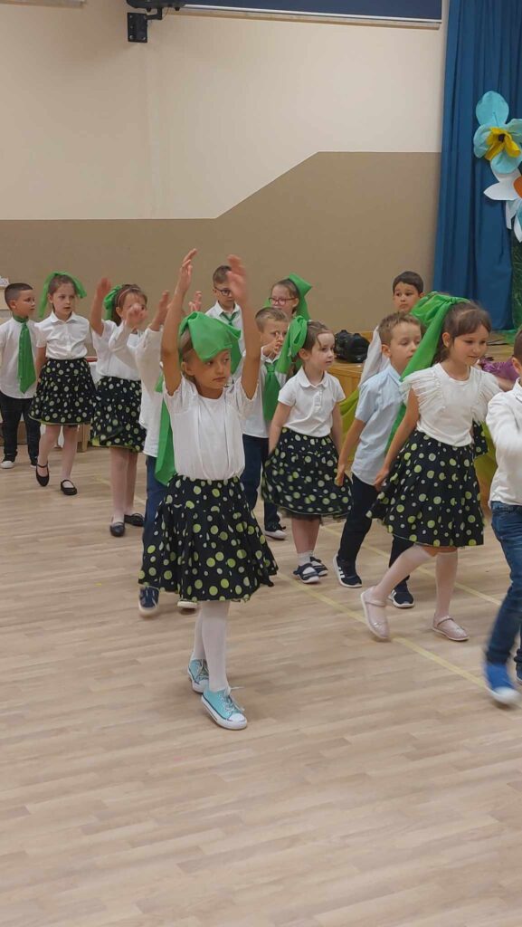 DZIEŃ MAMY I TATY