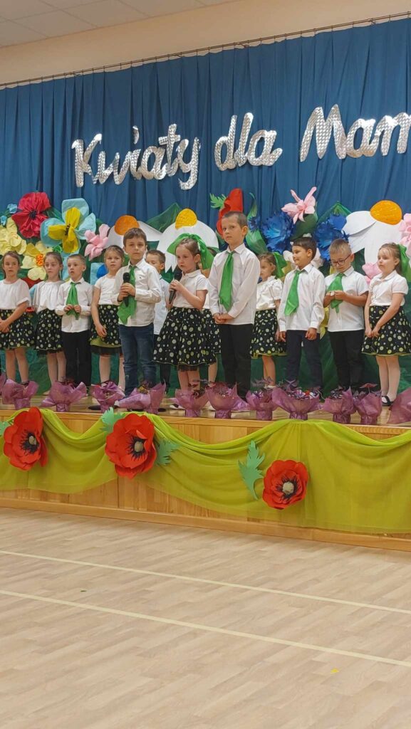 DZIEŃ MAMY I TATY