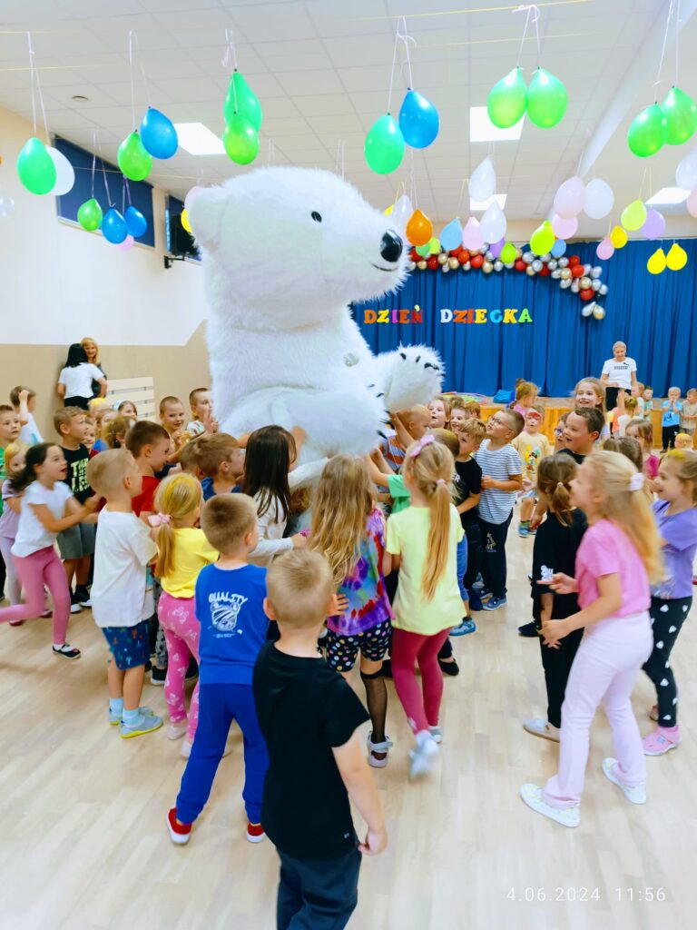 Dzień Dziecka grupa ''Motylki''