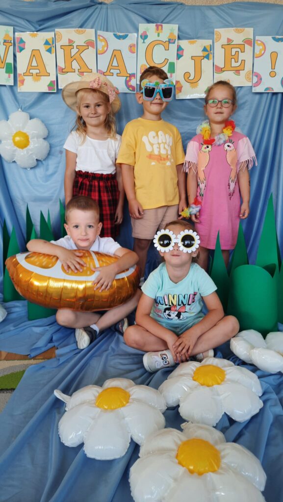 ''Witajcie Wakacje'' grupa ''Biedronki''