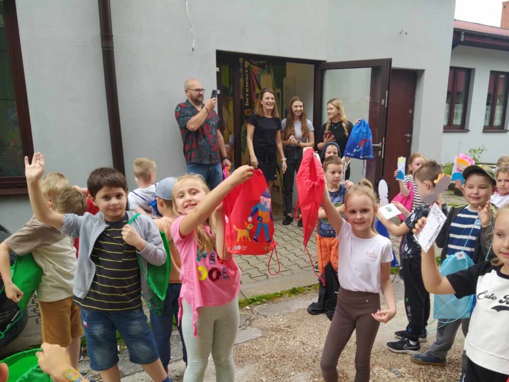 Zajęcia plastyczne grupa ''Tygryski''