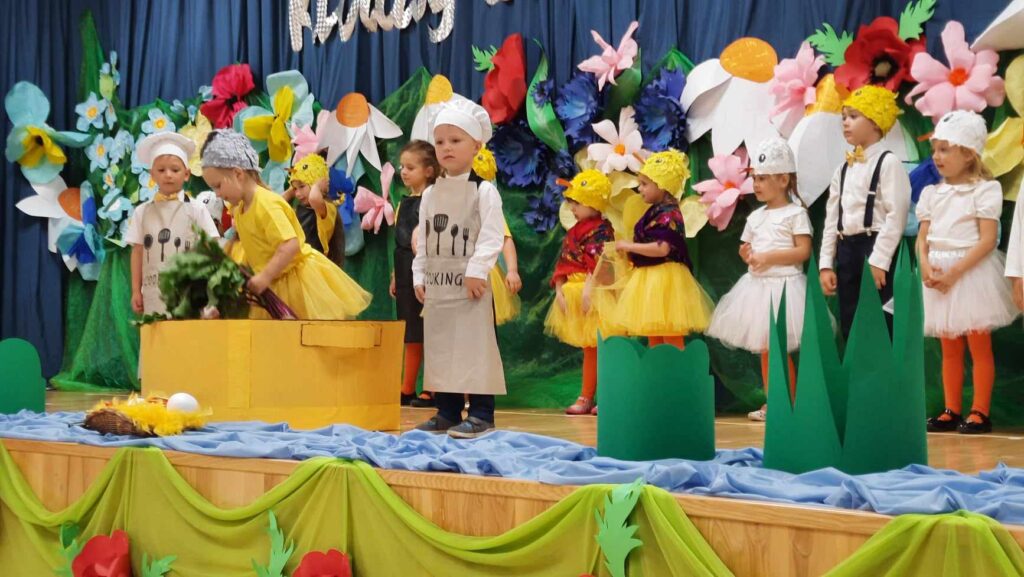 Dzień Mamy i Taty grupa ''Biedronki''