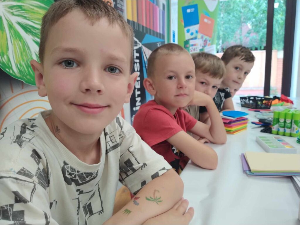 Zajęcia plastyczne grupa ''Tygryski''