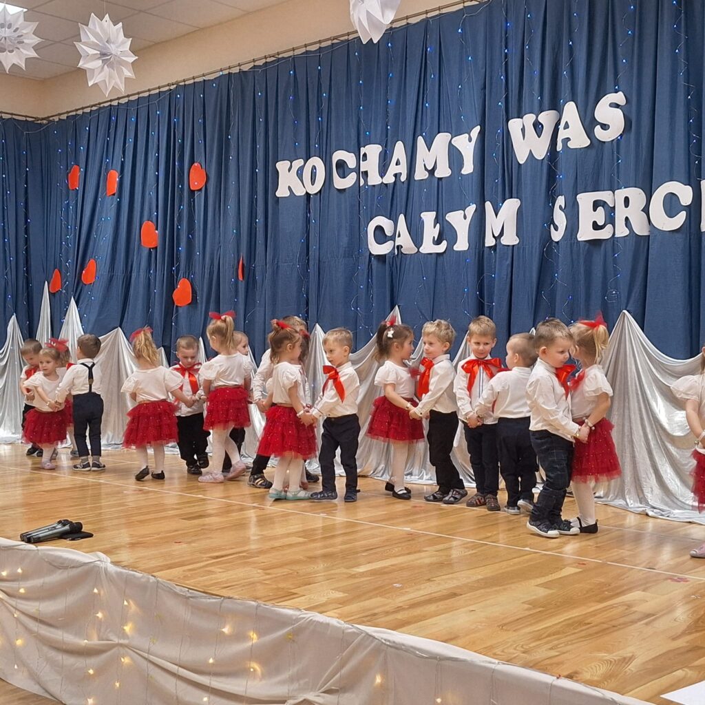 KOCHAMY WAS CAŁYM SERCEM