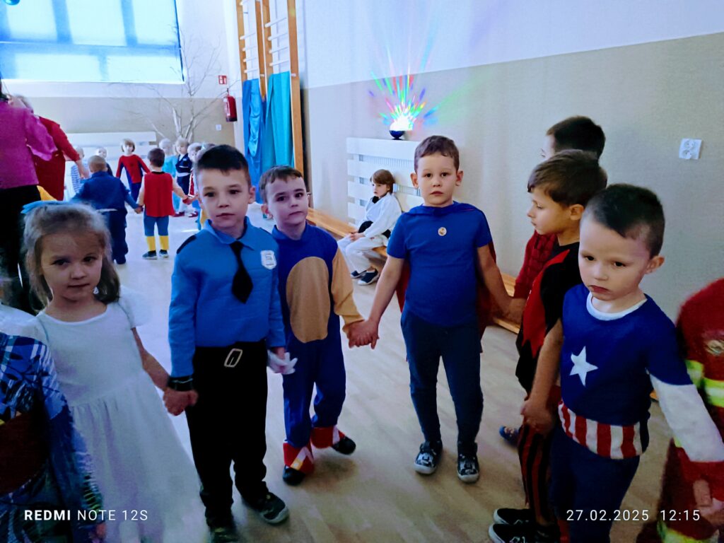 Bal karnawałowy grupa ''Żyrafki''