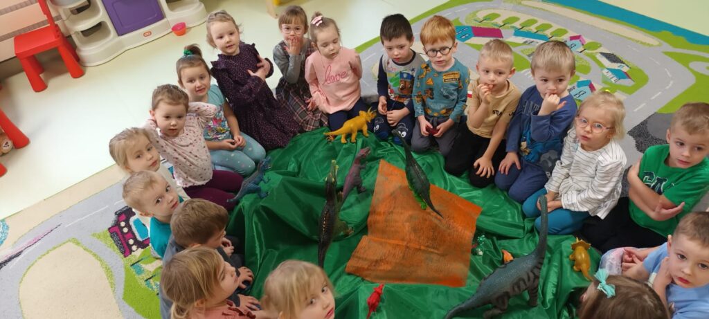 Dzień Dinozaura w grupie ''Papużki''