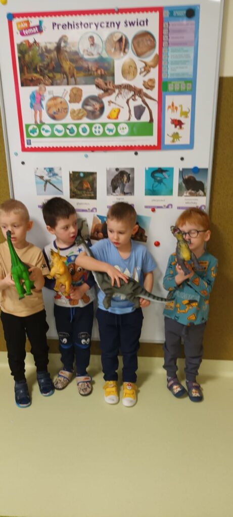 Dzień Dinozaura w grupie ''Papużki''