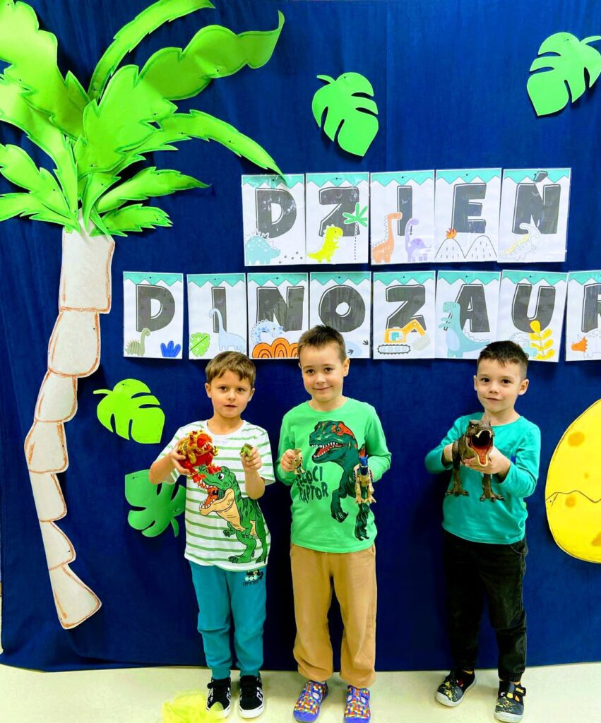 Dzień Dinozaura w grupie ''Żyrafki''