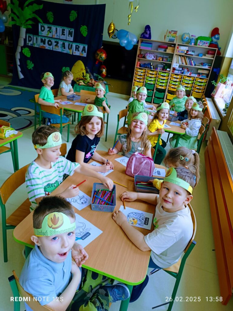 Dzień Dinozaura w grupie ''Żyrafki''