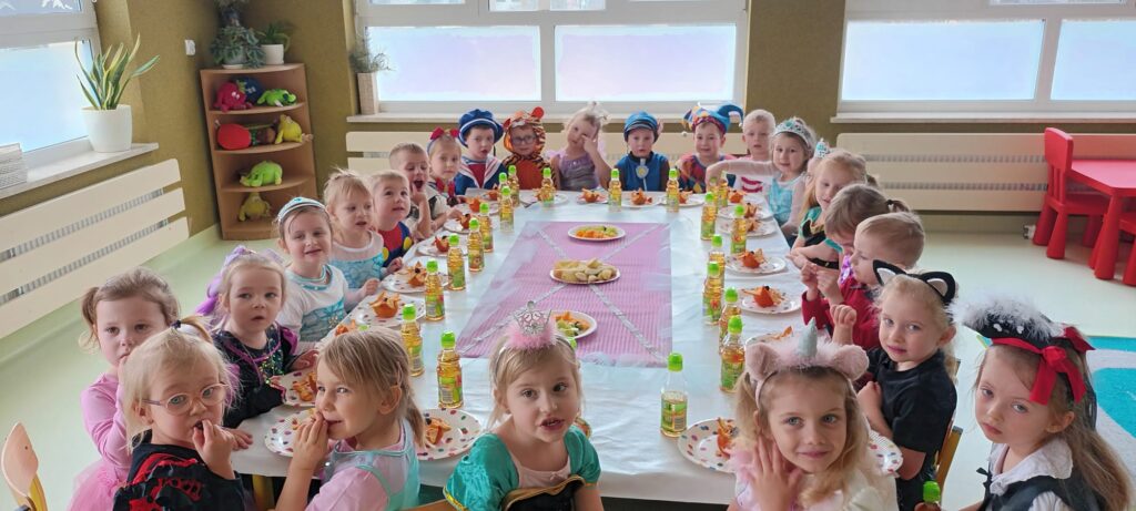 Bal Karnawałowy grupa ''Papużki''