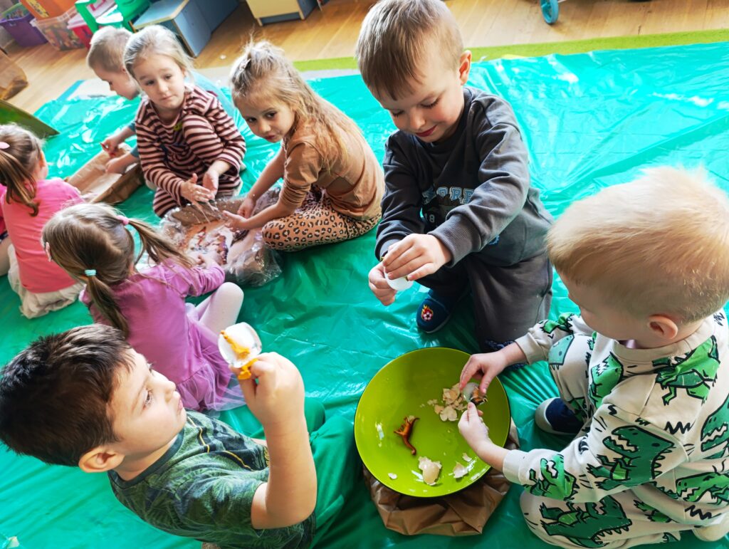 DZIEŃ DINOZAURA
