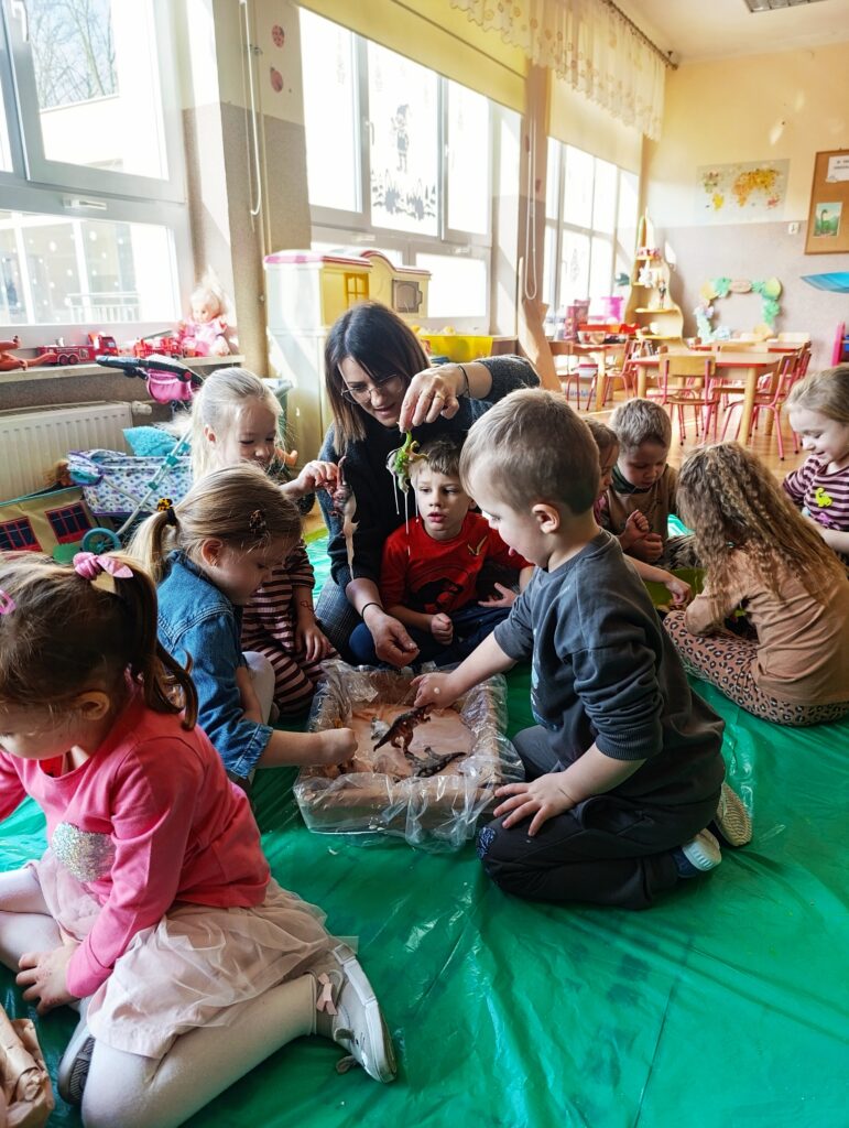 DZIEŃ DINOZAURA