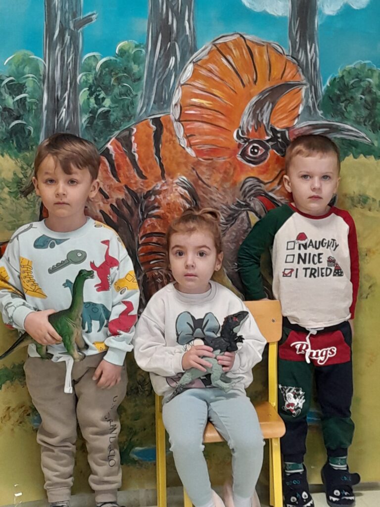 DZIEŃ DINOZAURA