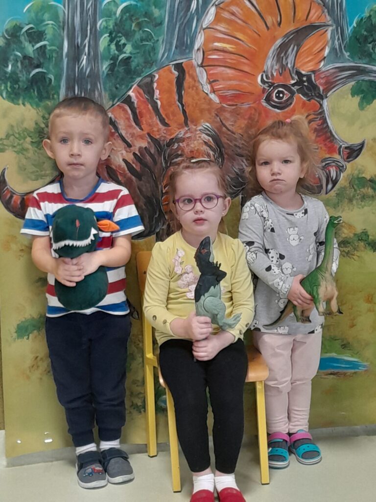 DZIEŃ DINOZAURA