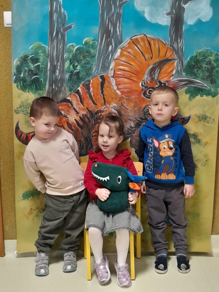 DZIEŃ DINOZAURA