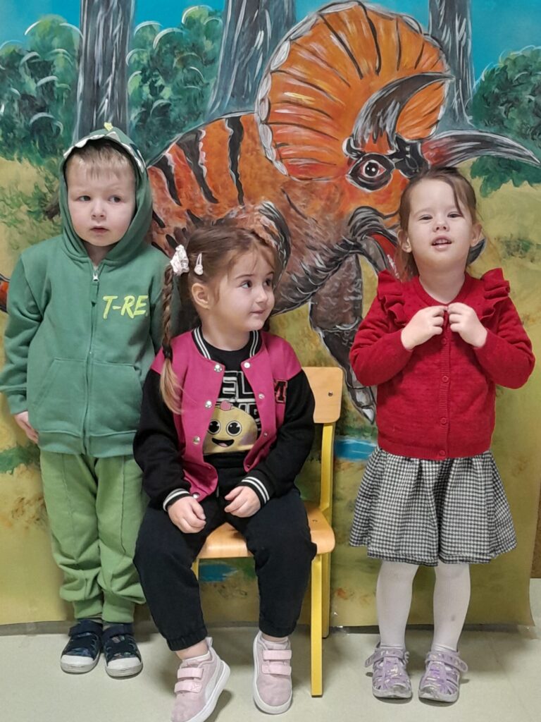 DZIEŃ DINOZAURA