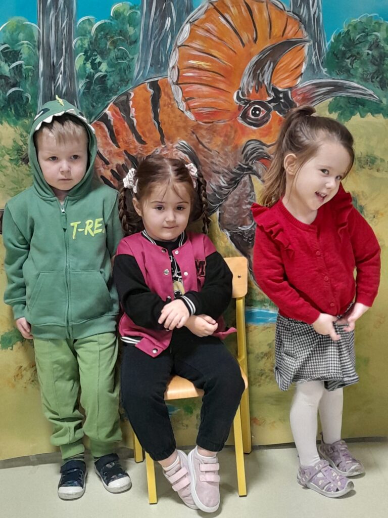 DZIEŃ DINOZAURA