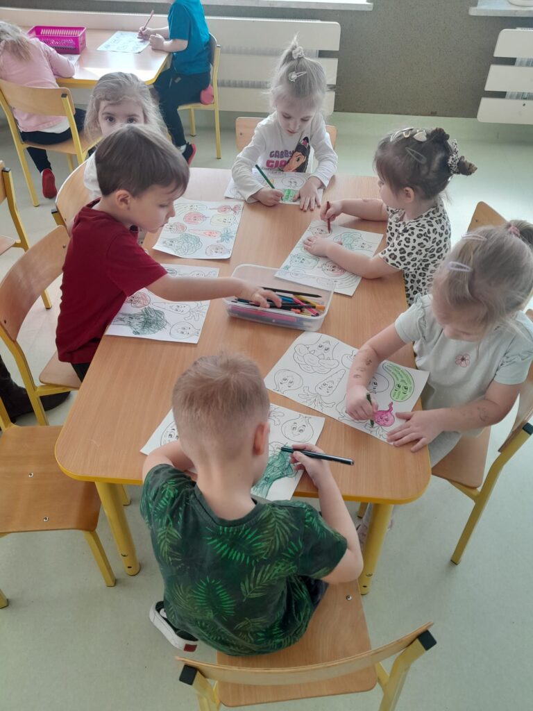 SPOTKANIE Z PANIĄ Z BIBLIOTEKI - INNOWACJA PEDAGOGICZNA W RAMACH AKCJI PROZDROWOTNEJ