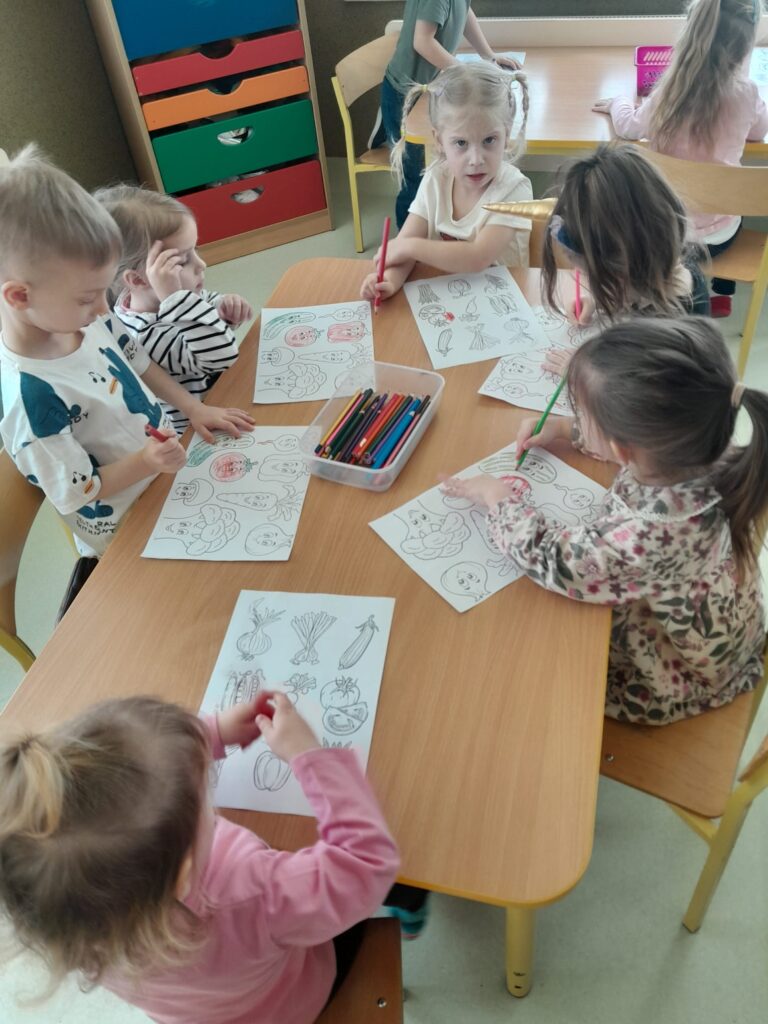 SPOTKANIE Z PANIĄ Z BIBLIOTEKI - INNOWACJA PEDAGOGICZNA W RAMACH AKCJI PROZDROWOTNEJ