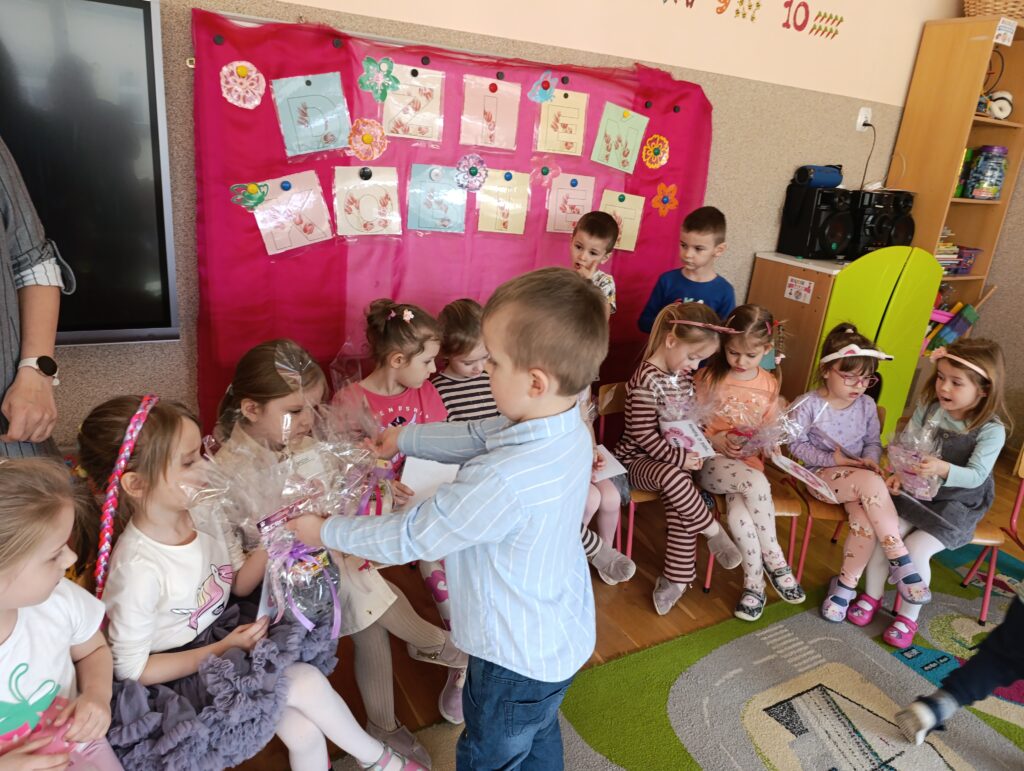 DZIEŃ KOBIET