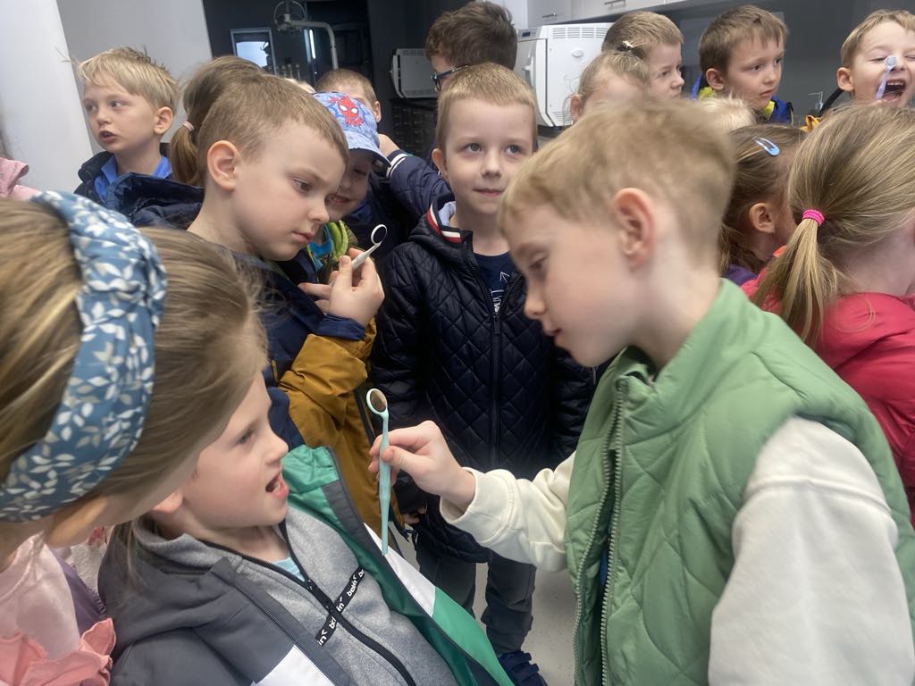 Wizyta w gabinecie stomatologicznym grupa ''Pszczółki''