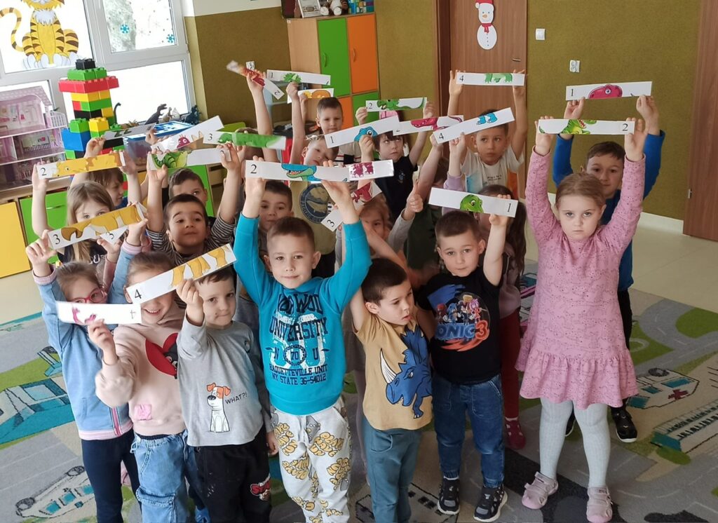 Zabawy z dinozaurami grupa ''Tygryski''