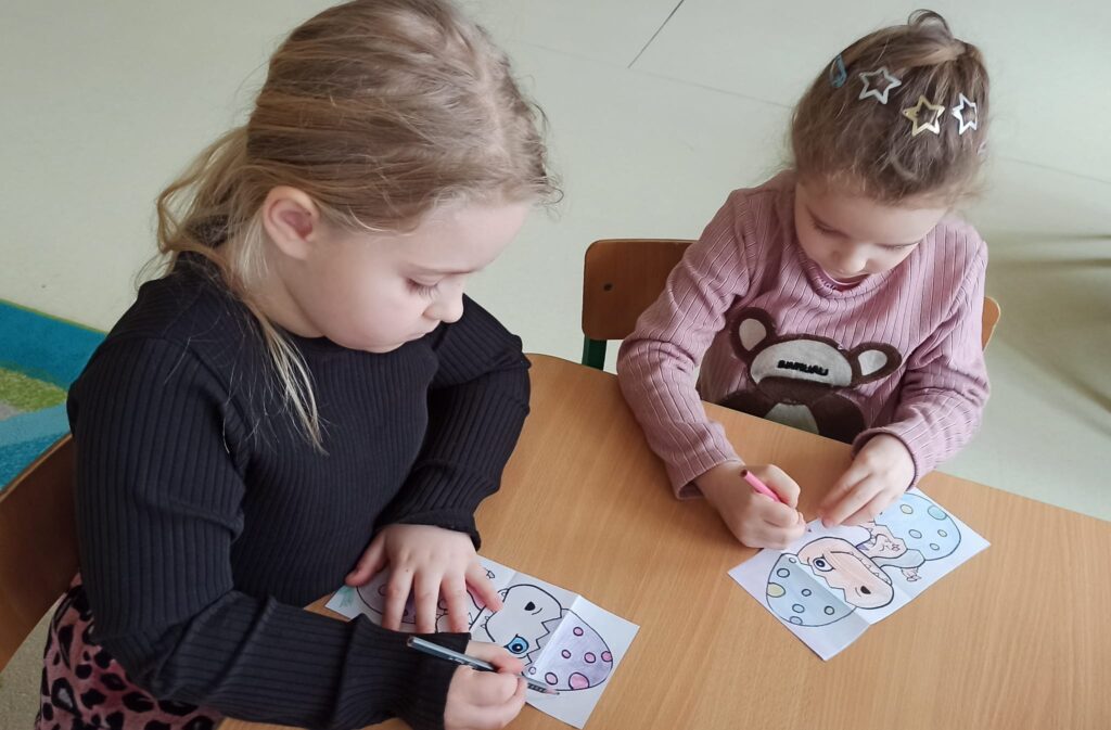 Zabawy z dinozaurami grupa ''Tygryski''