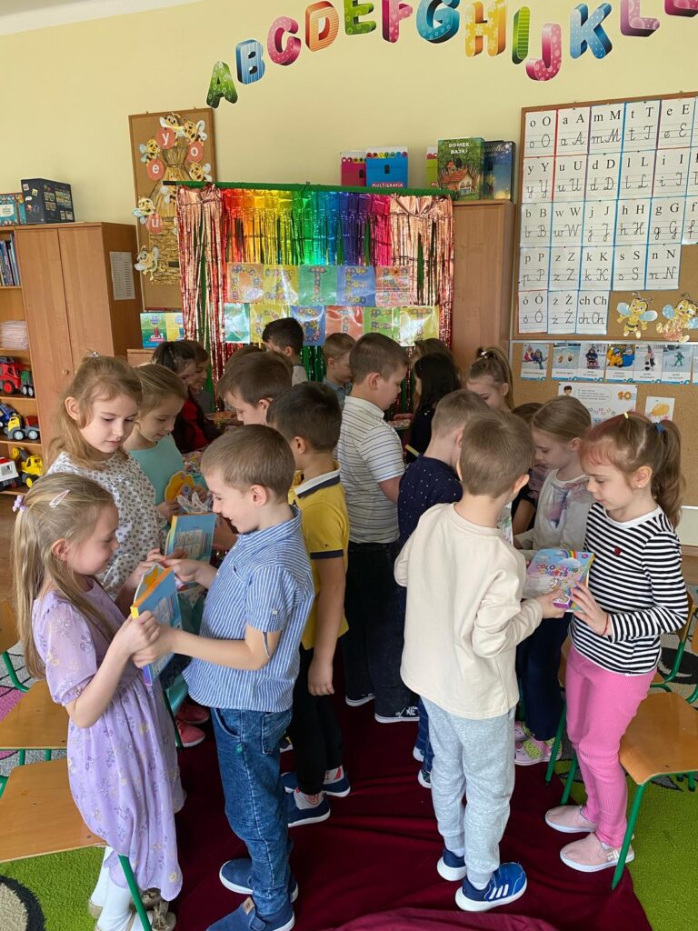 Dzień Kobiet w grupie ''Pszczółki''