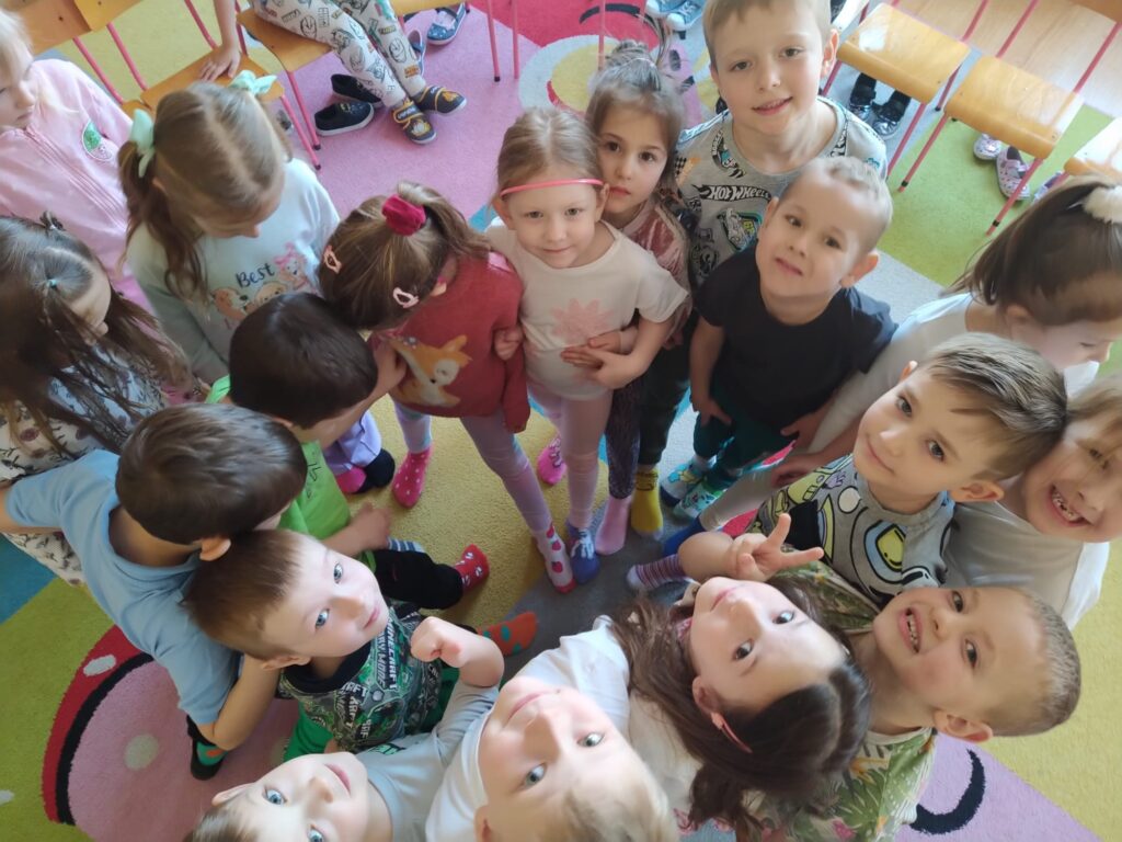 ''Dzień kolorowej skarpetki'' w grupie ''Motylki''