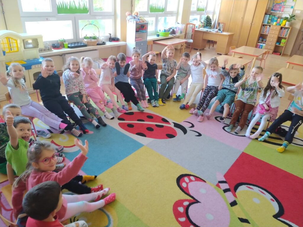 ''Dzień kolorowej skarpetki'' w grupie ''Motylki''