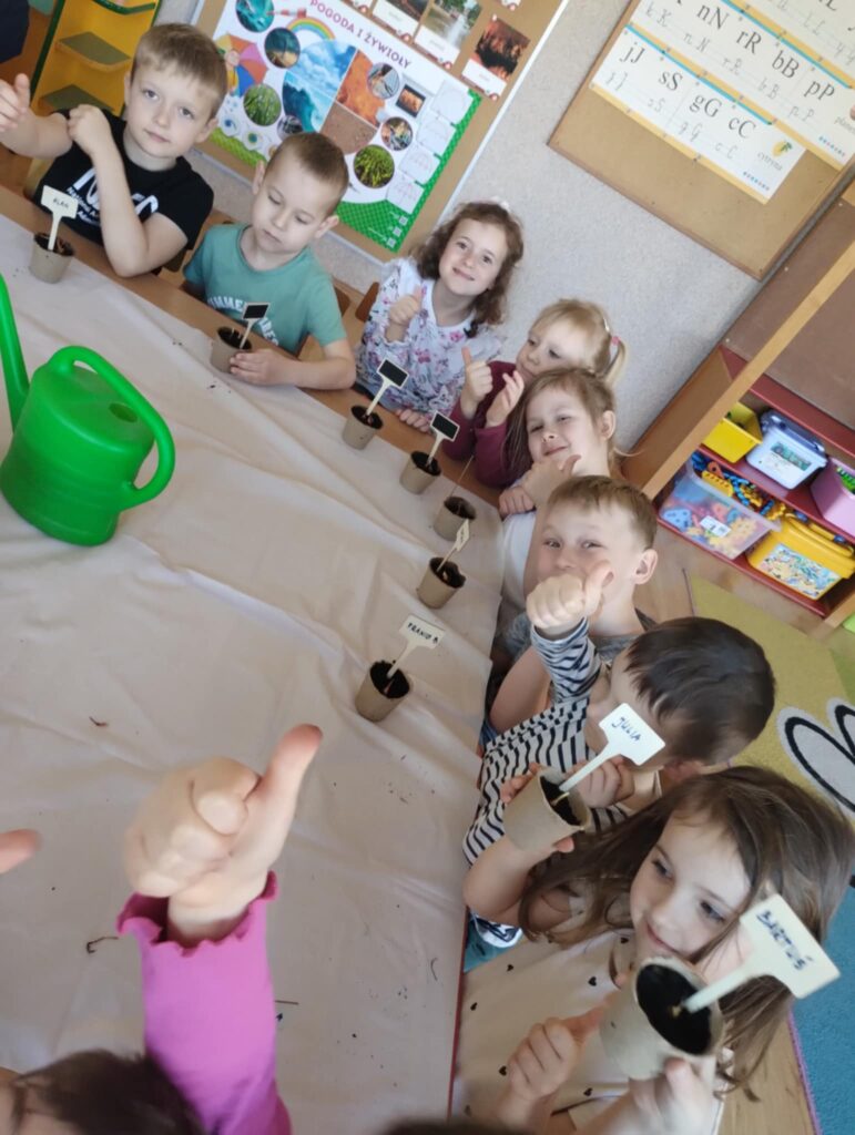 ''Wiosenny ogródek'' grupa ''Motylki''