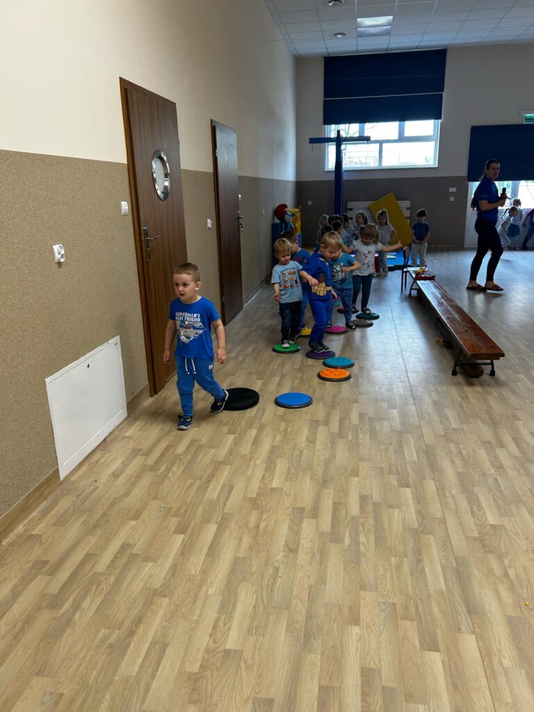 NIEBIESKIE IGRZYSKA