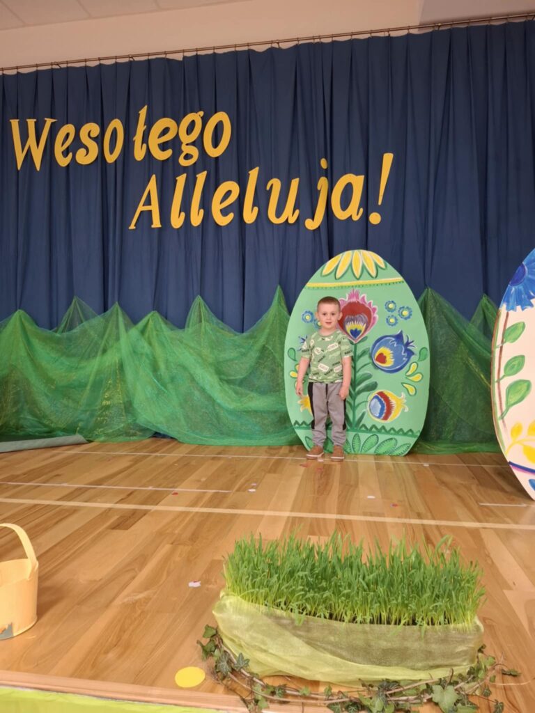 WESOŁYCH ŚWIĄT