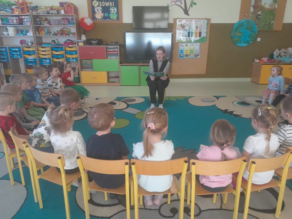 UDZIAŁ RODZICÓW W AKCJI CAŁA POLSKA CZYTA DZIECIOM