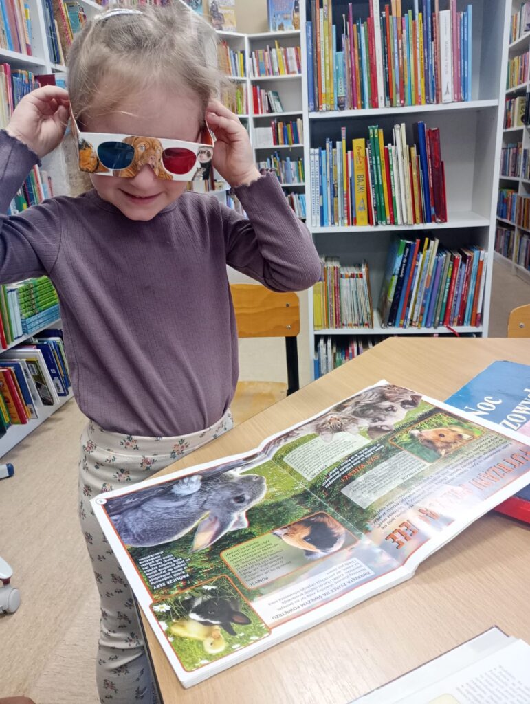BIEDRONKI Z WIZYTĄ W MIEJSKO - GMINEJ BIBLIOTECE PUBLICZNEJ W BUSKU - ZDROJU
