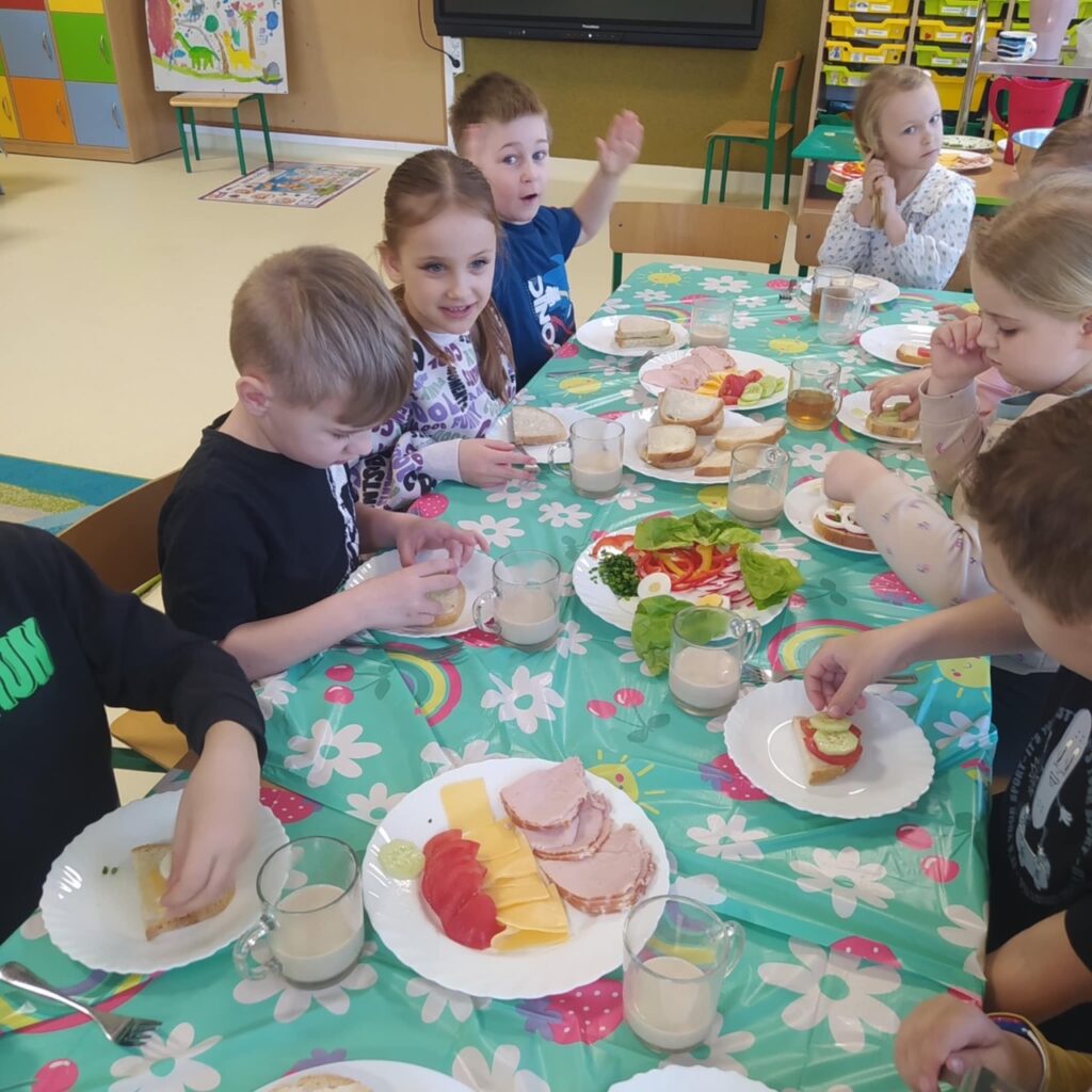 Zdrowe i kolorowe kanapki 