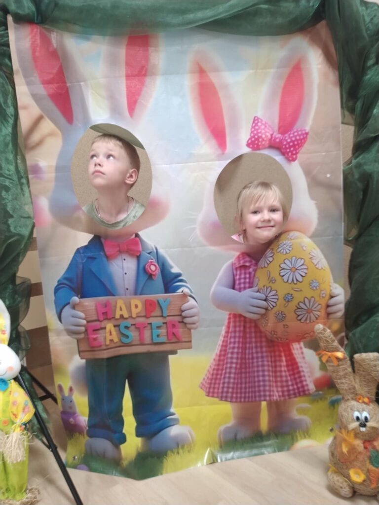 Zdjęcia Wielkanocne w grupie ''Motylki''