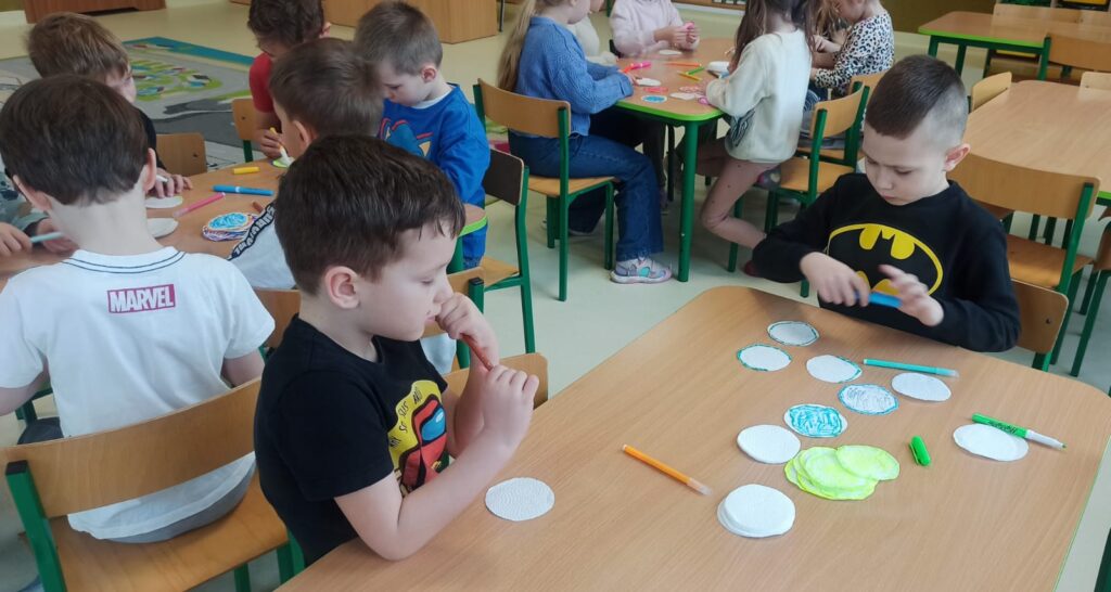 Zajęcia, gry i zabawy na co dzień w grupie ''Tygryski''