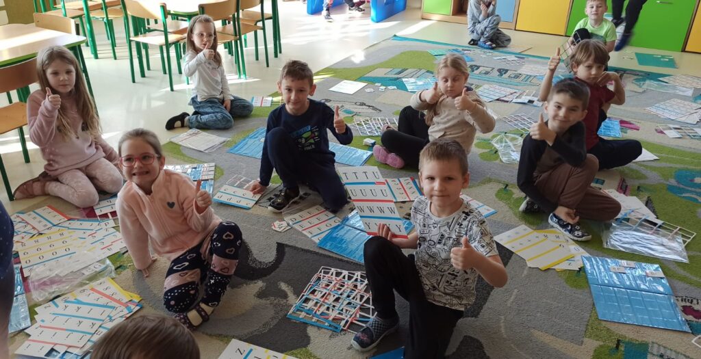 Zajęcia, gry i zabawy na co dzień w grupie ''Tygryski''