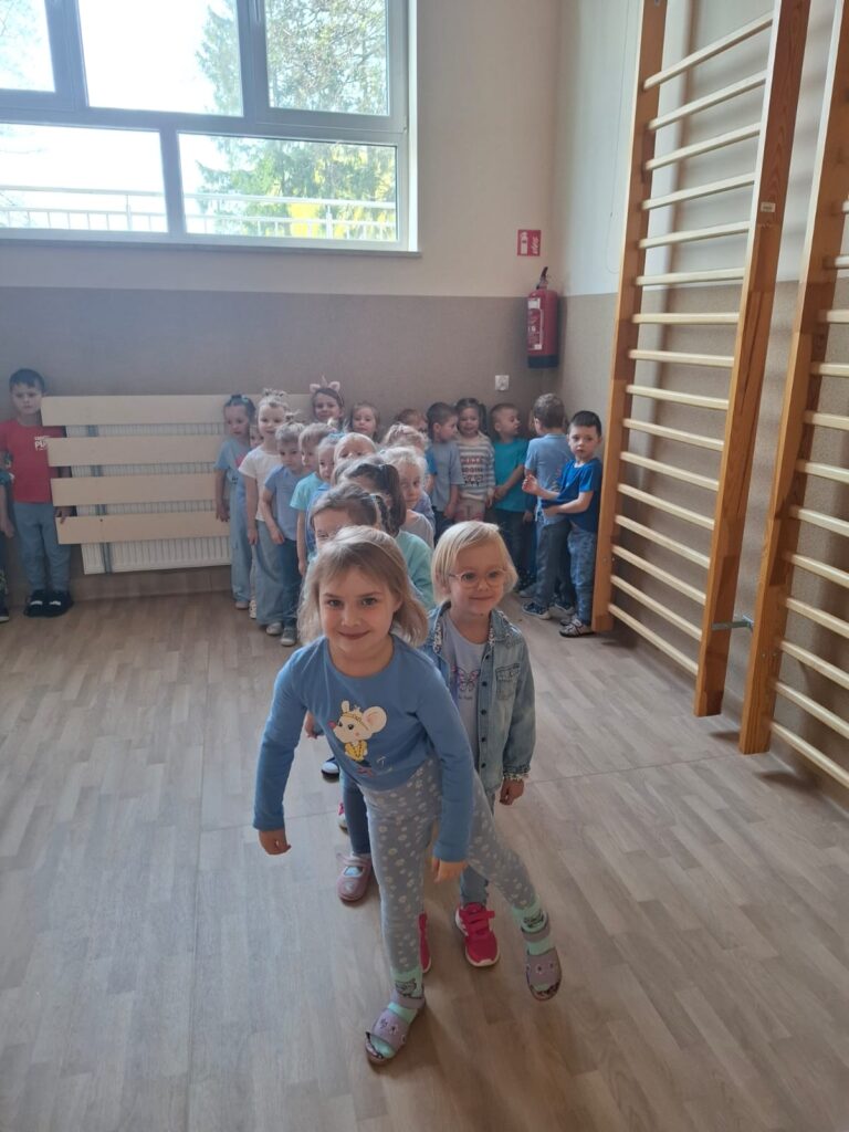 Niebieskie Igrzyska w grupie ''Papużki''
