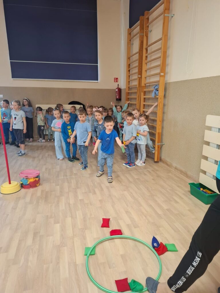 Niebieskie Igrzyska w grupie ''Papużki''