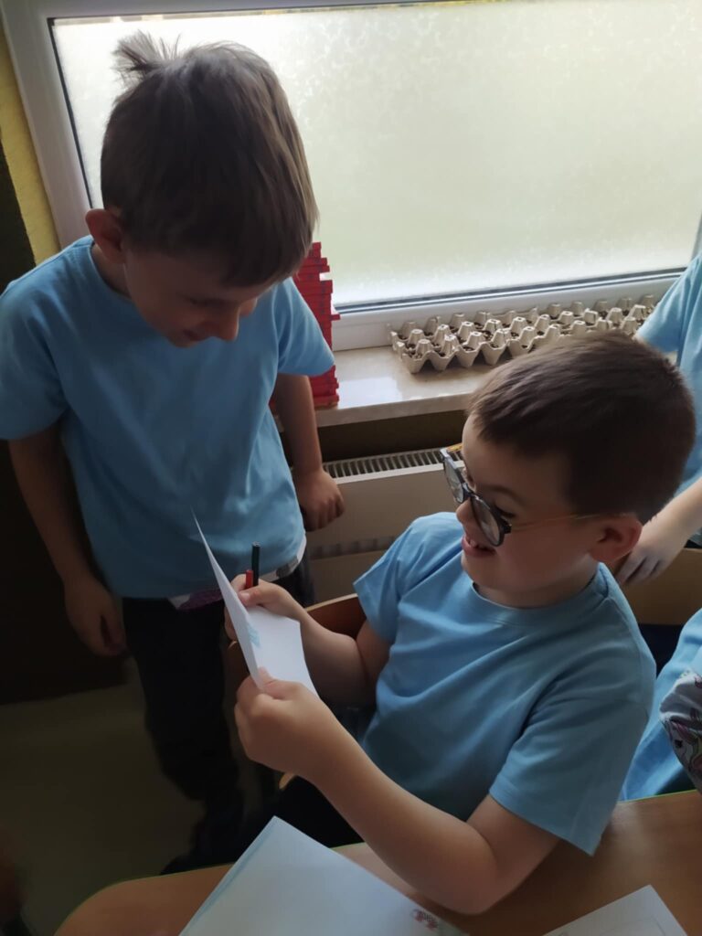 Zaświeć się na niebiesko dla autyzmu grupa ''Tygryski''