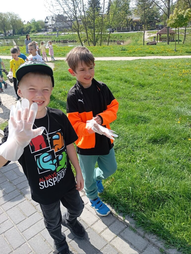 ''Dzień Ziemi'' grupa ''Motylki''